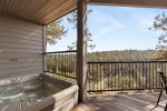 New hot tub with Deschutes River Views
